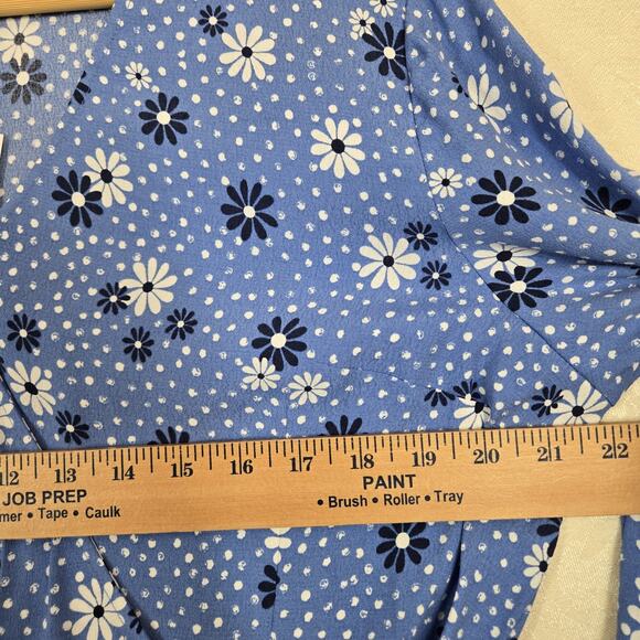 Talbots Poet Sleeve Faux Wrap Top sz L Blue White Flowers Dots Boho - Picture 12 of 15